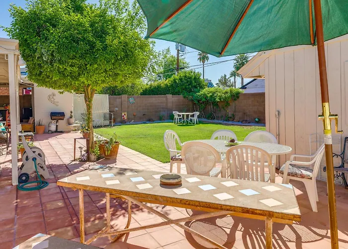 1/2 Mi To Light Rail: Midtown Phx W/ Patio Phoenix