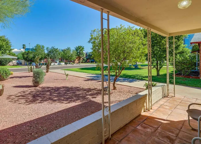 1/2 Mi To Light Rail: Midtown Phx W/ Patio Holiday home